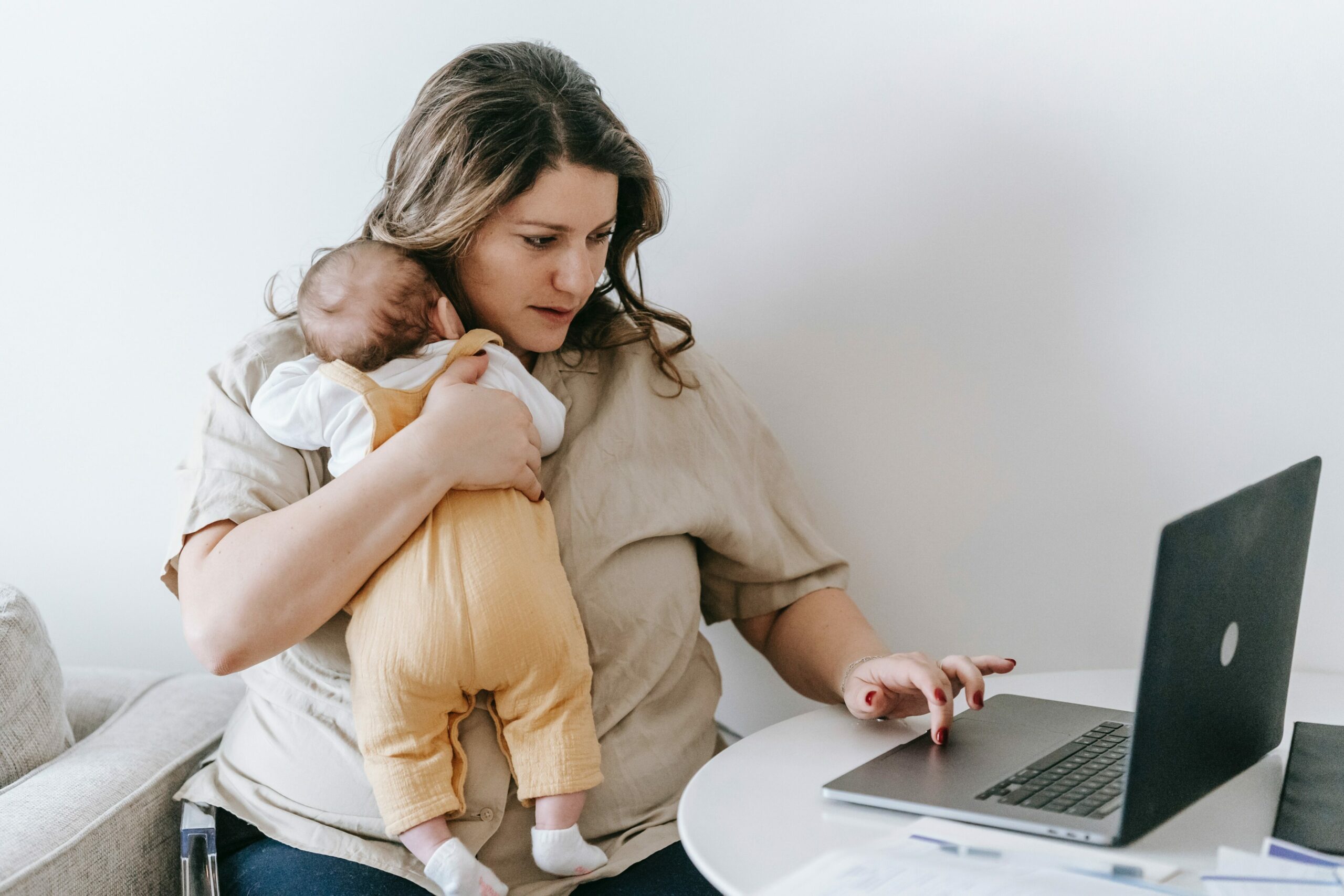 Maternity Leave: How much time off is healthiest for babies and mothers?